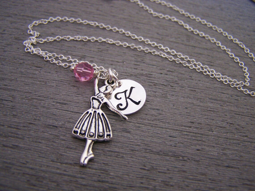 Collier personnalisé ballerine – Chaîne en argent sterling avec pierre de naissance et initiale