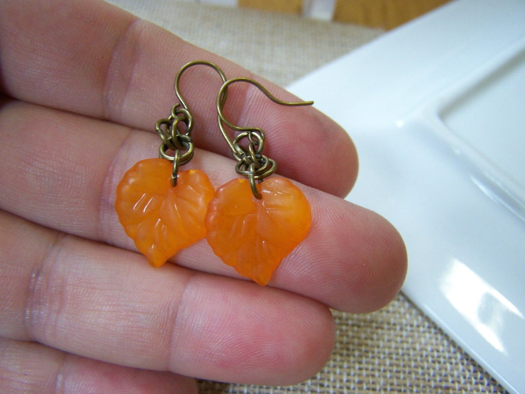Boucles d'oreilles pendantes Feuille d'Oranger – Breloques en acrylique et laiton vieilli, 3,8 cm