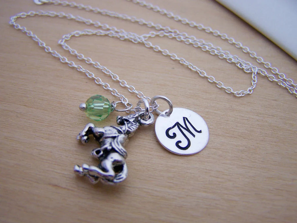 Collier cheval personnalisé – Chaîne en argent sterling avec pierre de naissance et initiale