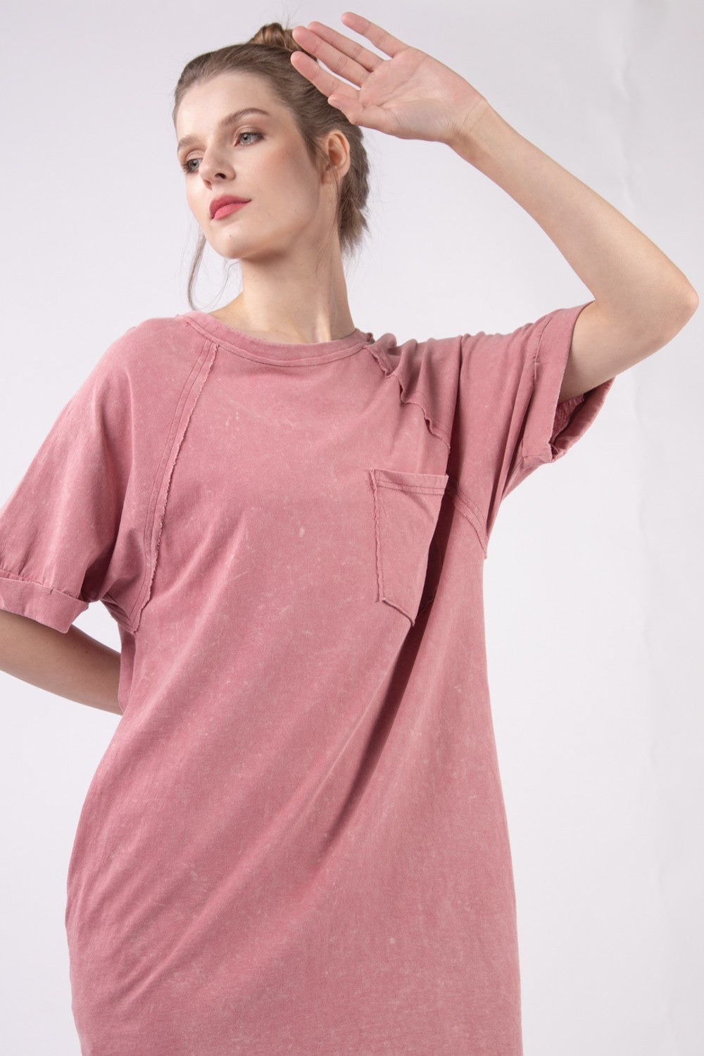 Robe T-shirt Courte à Col Rond Lavé Décontractée pour Femme - Robe Décontractée Chic et Facile à Porter avec Poches