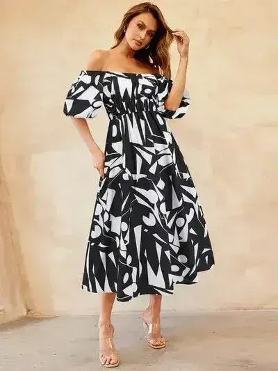 Robe imprimée à épaules dénudées et manches ballon