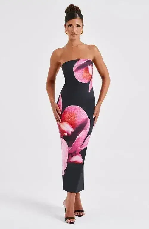 25e édition – Robe longue tube drapée florale dos nu (NICHE)