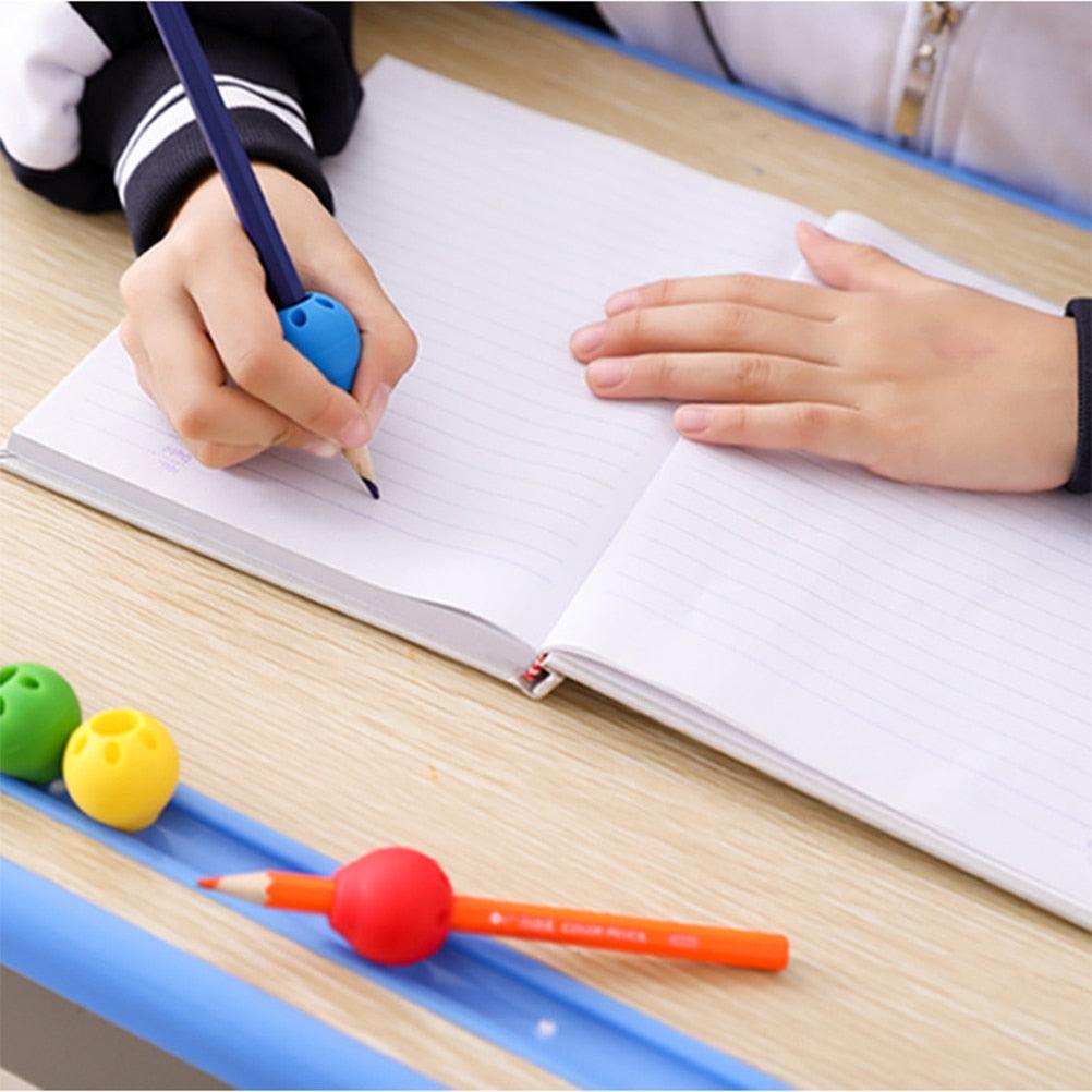 3 Pièces Aide à l'écriture en Silicone Poignée Crayon Aides Enfants pour Crayon Stylo École Poignées Crayon pour Enfants Adultes Poignées Crayon en Silicone Ronds Outils d'Aide à l'Écriture pour Écriture Dessin