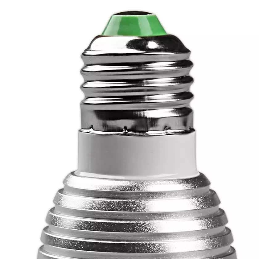 Lot de 4 : Ampoule LED Magic Light (E27 3W) avec télécommande - 16 couleurs