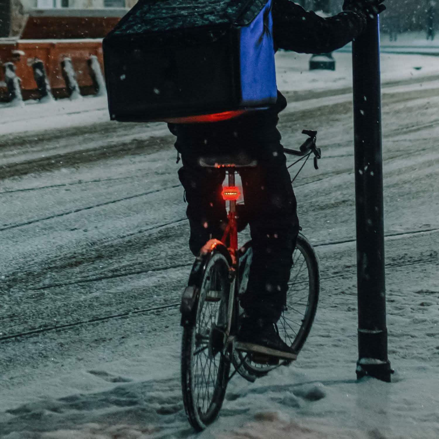 Lot de 4 : Ensemble d'éclairage avant et arrière universel pour vélo