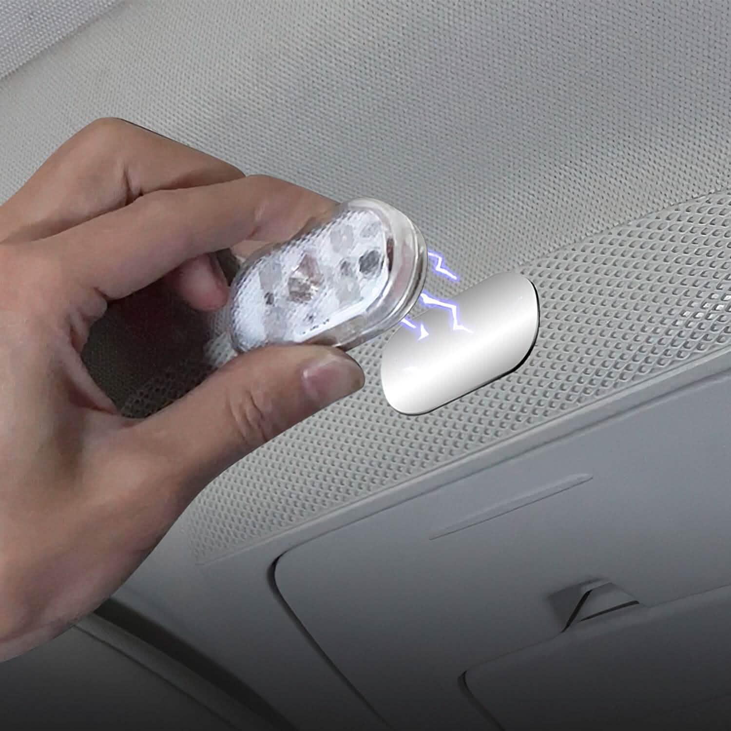 4 pièces : Lumière d'ambiance intérieure de voiture sans fil rechargeable par USB