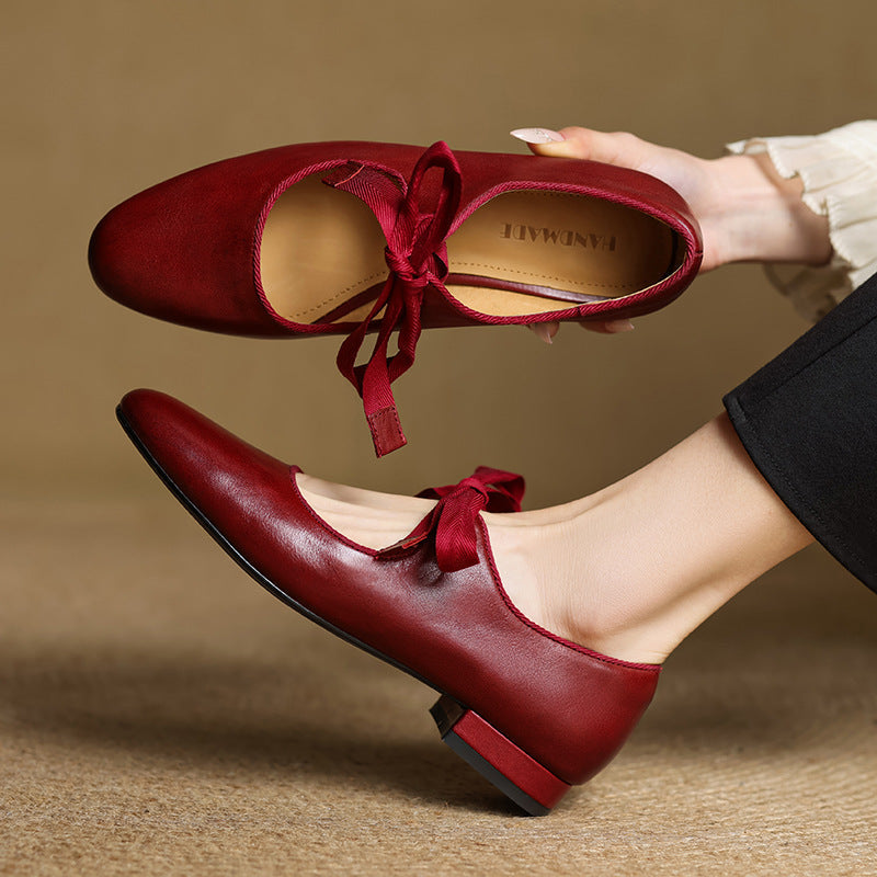 Chaussures à talon épais et bout rond en cuir véritable d'inspiration vintage pour femme