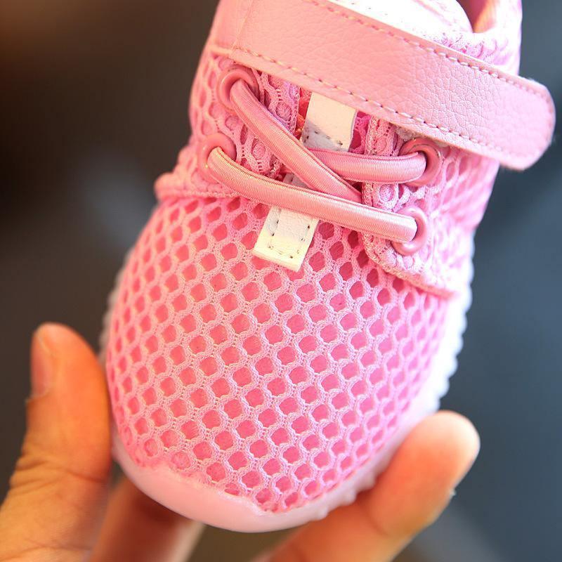 Chaussures LED Bébé Enfant 1-3-6 Ans Semelle Souple Respirantes Haute Qualité