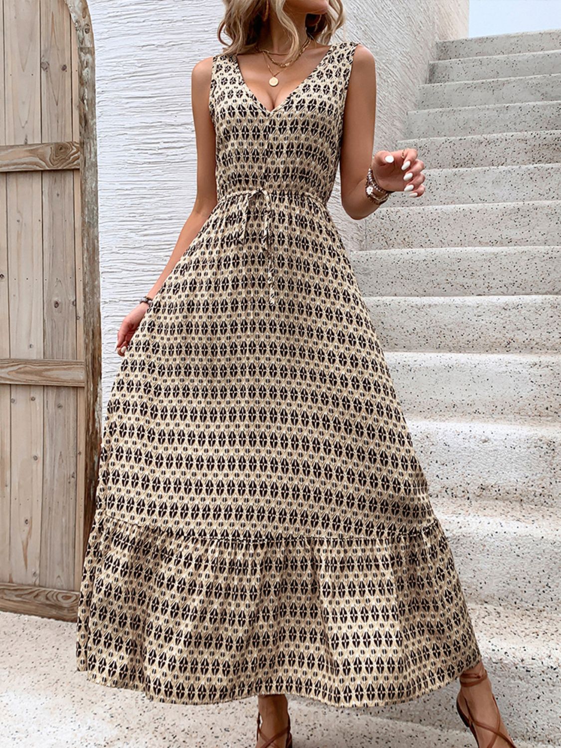 Robe midi vintage imprimée à col en V, nouée à la taille, légère, tendance et élégante pour femme