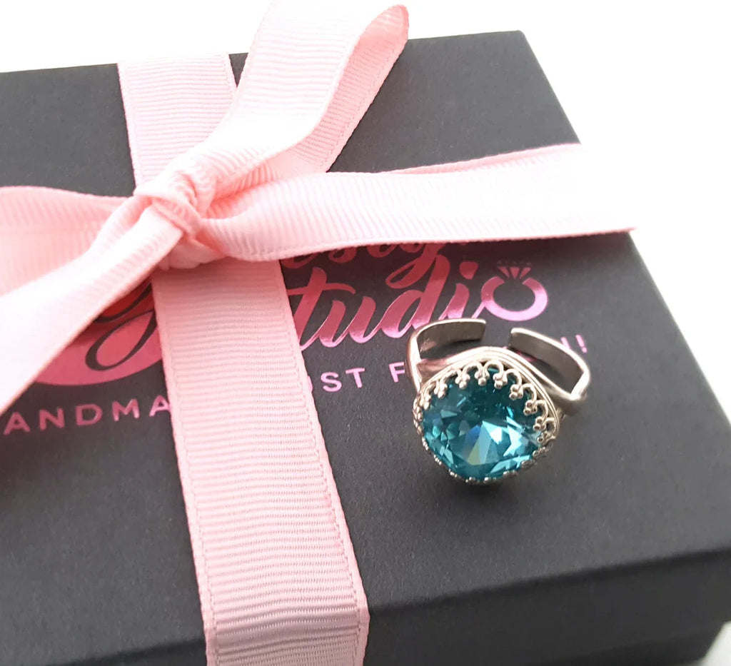 Bague réglable en argent sterling avec topaze bleue et cristaux Swarovski – Bague à déclaration de pierre de naissance de décembre