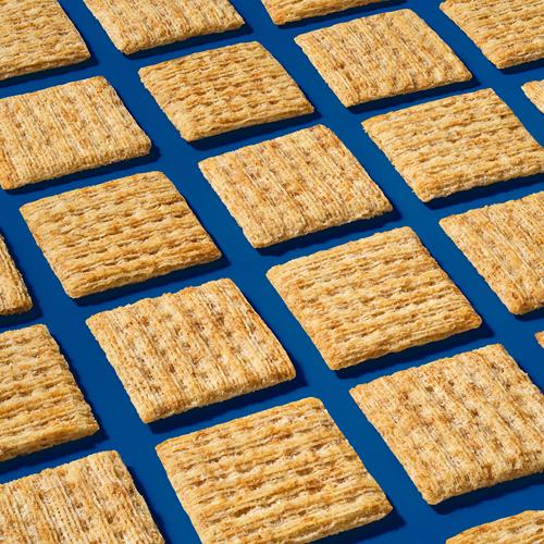 Biscuits Triscuit Original au blé entier, craquelins végétaliens, collations saines, collations pour le déjeuner, format familial, 482 g
