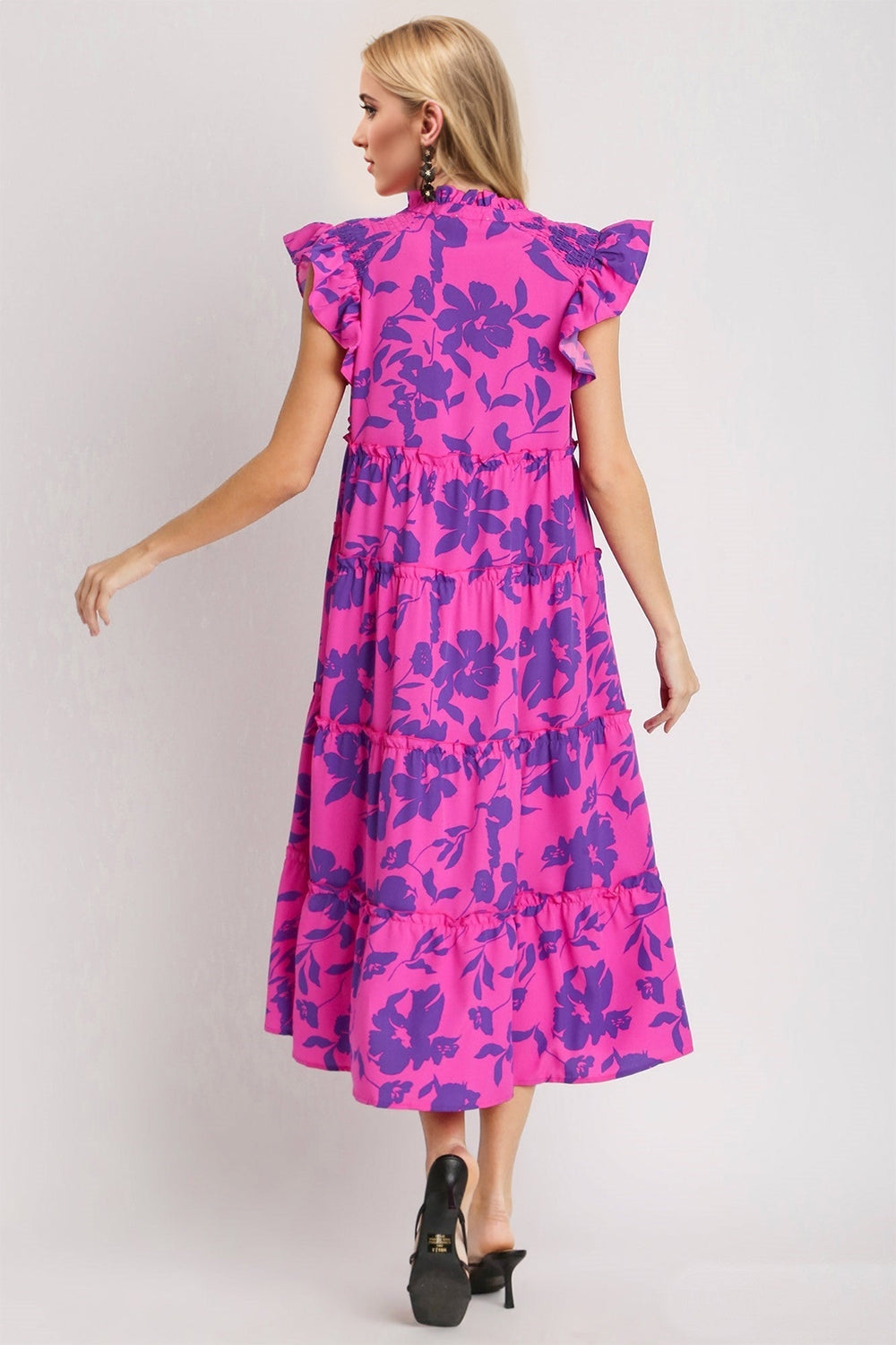 Robe mi-longue à volants et manches imprimées, élégante et magnifique, couleur rouge-violet.