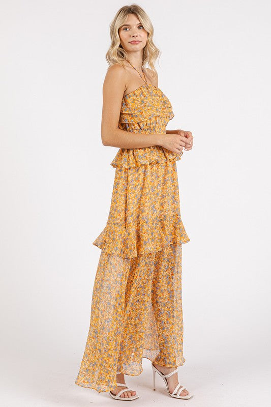 Robe longue fleurie à col bénitier, froncée et volantée – Robe longue fleurie élégante et féminine avec taille smockée et détails volantés