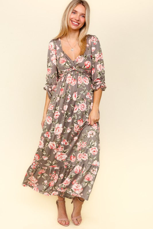 Robe florale à détail torsadé et ourlet volanté avec poches latérales pour femme – Imprimé floral féminin, détail torsadé sophistiqué, ourlet volanté amusant et poches pratiques