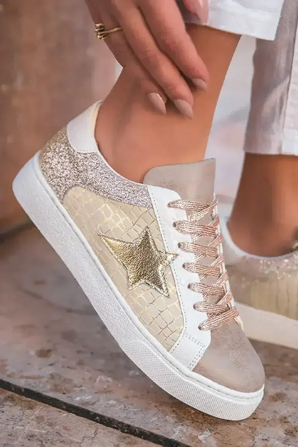 Baskets à lacets en similicuir PU à motif étoiles à paillettes dorées