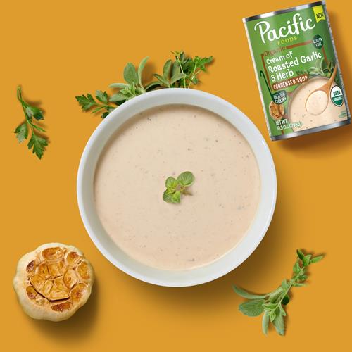 Soupe Crème Bio Condensée Ail Rôti et Fines Herbes Pacific Foods, Boîte de 298 g