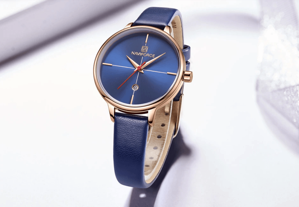 Montre de Luxe Femme avec Bracelets en Cuir Boîtier en Acier Brillant Verre Anti-rayures Design Unique Cadeau Parfait
