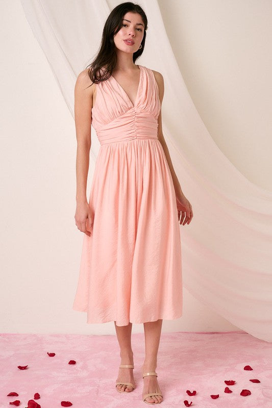 Robe midi sans manches en crêpe pour femme – Robe élégante et chic avec détails froncés flatteurs et col en V sophistiqué