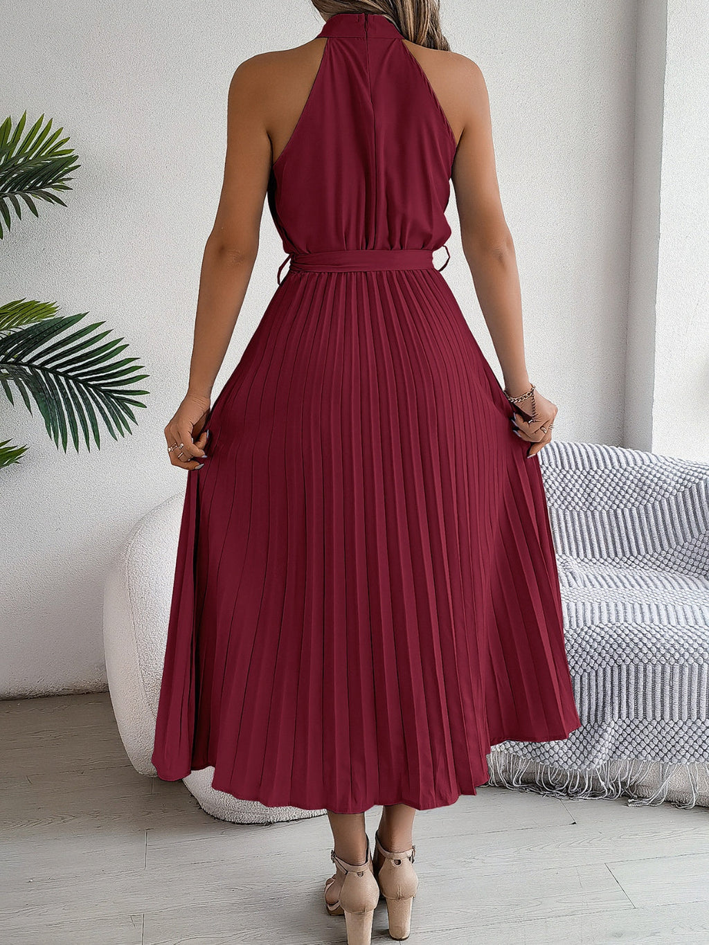 Jolie Robe Midi Rose sans Manches Élégante & Fluide pour Filles Magnifique Design