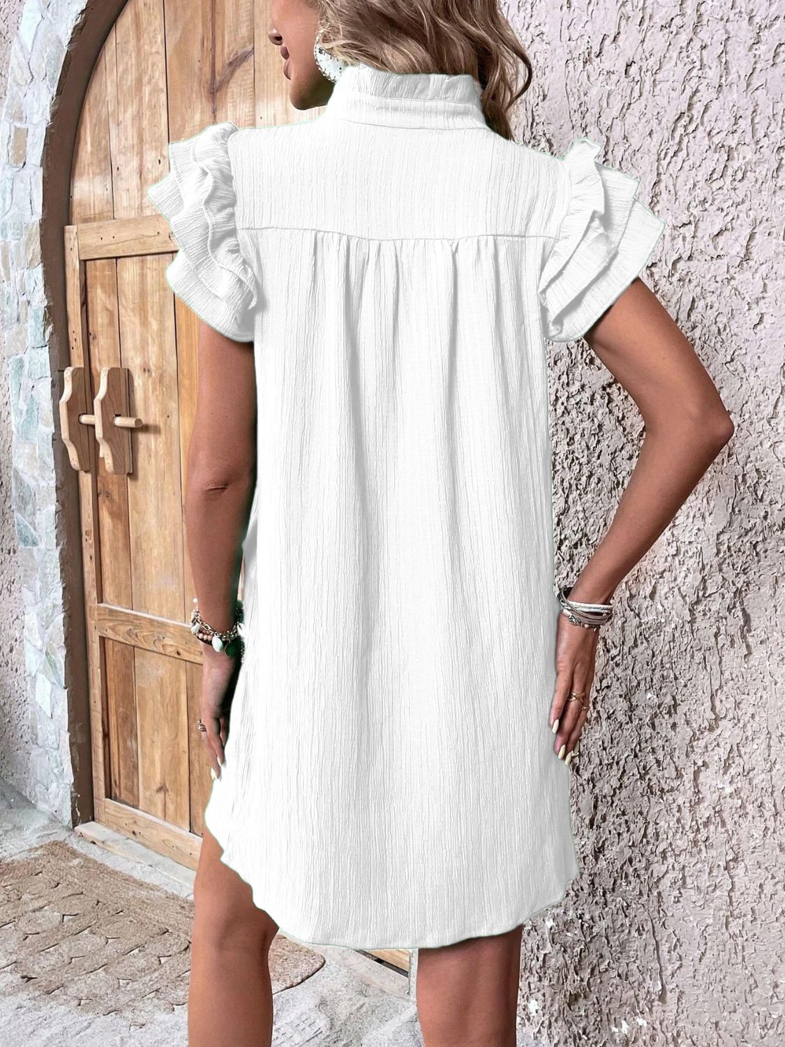 Mini-robe élégante à volants et manches courtes Robe d'été fluide et féminine