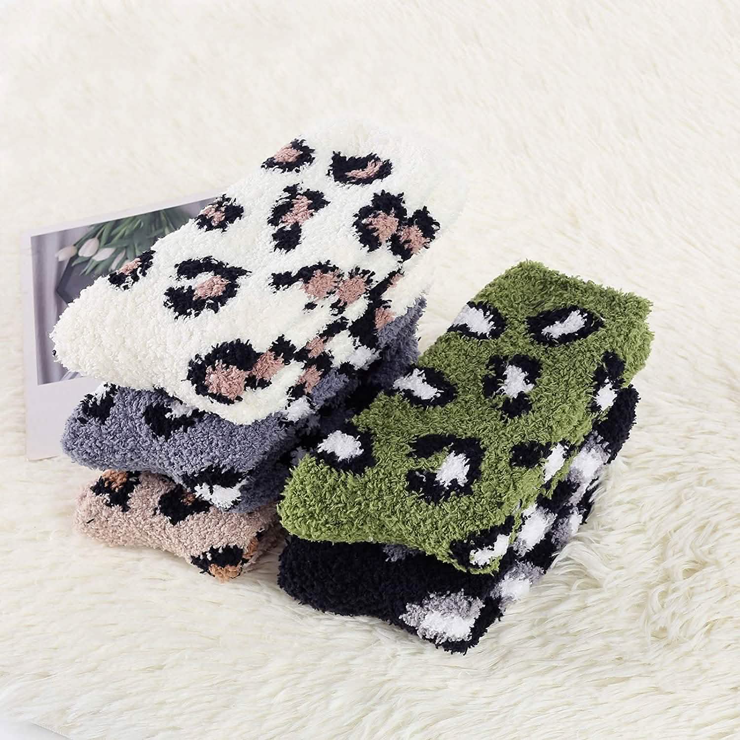 Lot de 5 paires : Chaussettes floues pour femmes, chaussettes pantoufles d'hiver