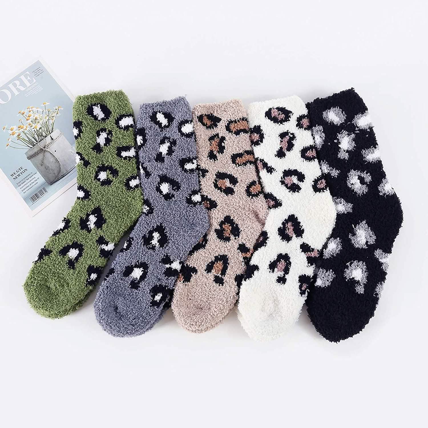 Lot de 5 paires : Chaussettes floues pour femmes, chaussettes pantoufles d'hiver