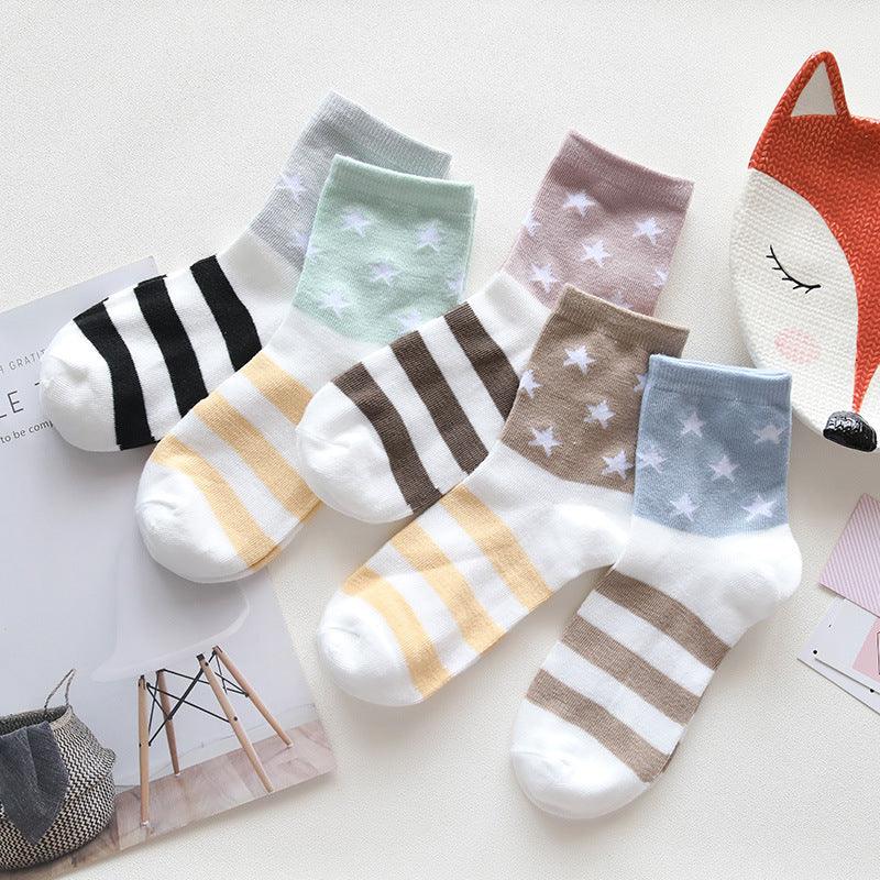 5 Paires Chaussettes Longues Unisexe Fashion Mignonnes Motif Dessin Animé en Coton Doux et Respirant Chaussettes de Sport Été Hiver Chaudes et Amusantes Style Harajuku Pour Hommes et Femmes