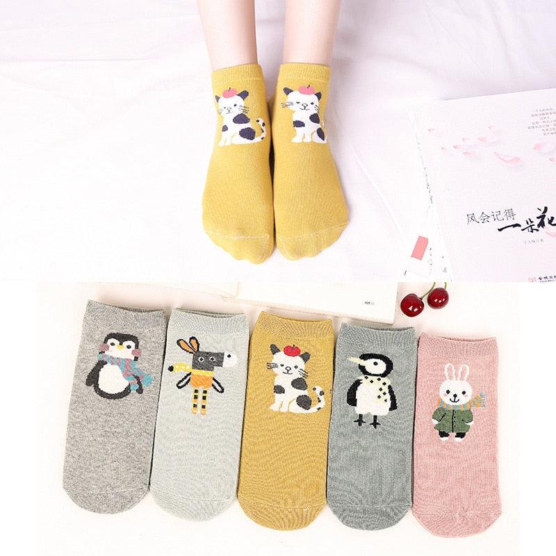 Lot de 5 paires de chaussettes courtes en coton pour femme, motifs chats mignons, imprimés animaux de dessin animé, chaussettes décontractées d'été, cœurs rouges, chaussettes amusantes à la cheville en pur coton pour hommes et femmes
