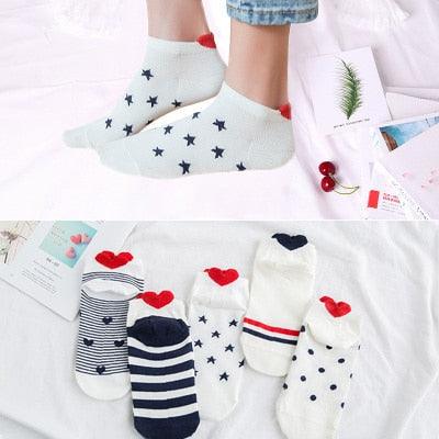 Lot de 5 paires de chaussettes courtes en coton pour femme, motifs chats mignons, imprimés animaux de dessin animé, chaussettes décontractées d'été, cœurs rouges, chaussettes amusantes à la cheville en pur coton pour hommes et femmes