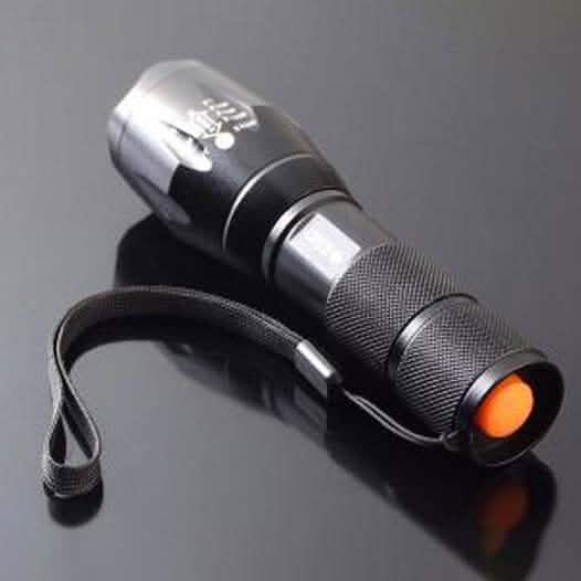 Lampe torche tactique LED 5000LM XM-L T6