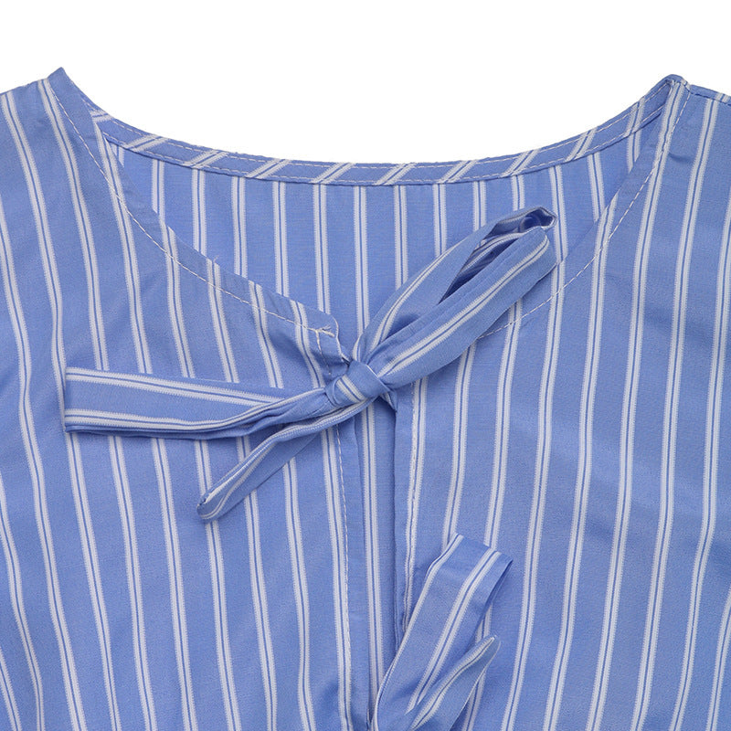 Mini-robe rayée à nouer sur le devant et à manches bouffantes pour femme