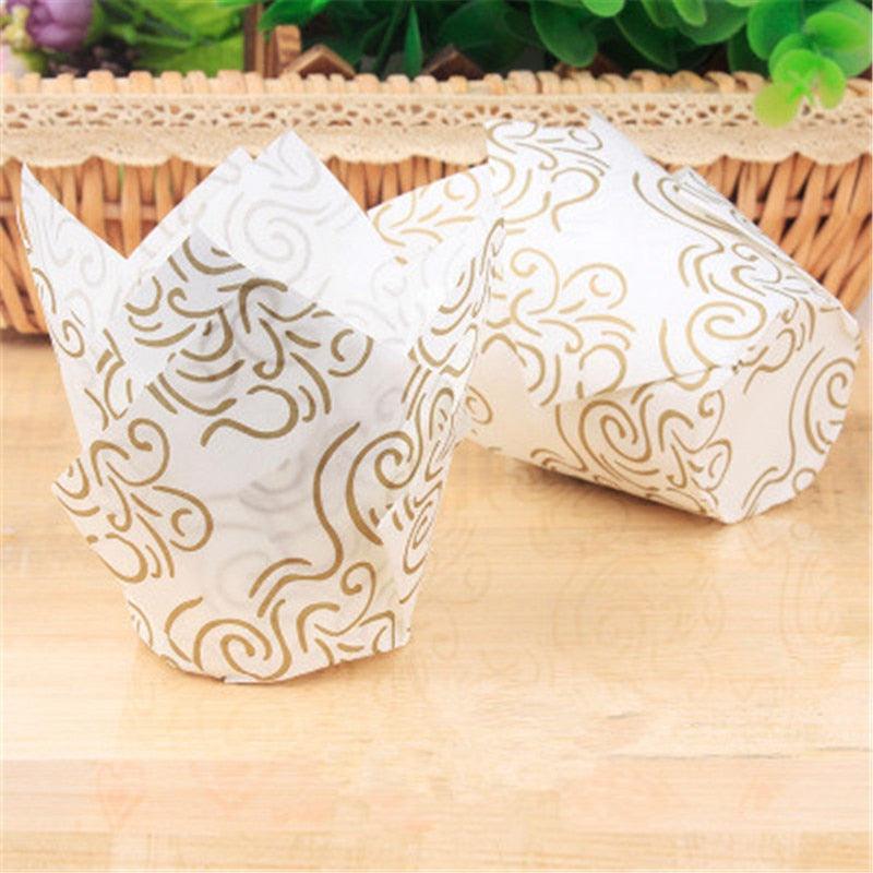 50 caissettes à cupcake style journal pour mariage, fête, moules à muffins, gobelets en papier, résistants à l'huile, enveloppes à gâteau, caissettes de cuisson, moules à muffins, supports à caissettes, couleurs marron, blanc et naturelles vives