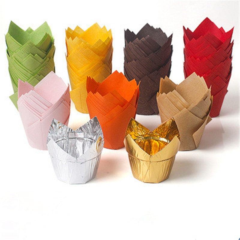 50 caissettes à cupcake style journal pour mariage, fête, moules à muffins, gobelets en papier, résistants à l'huile, enveloppes à gâteau, caissettes de cuisson, moules à muffins, supports à caissettes, couleurs marron, blanc et naturelles vives