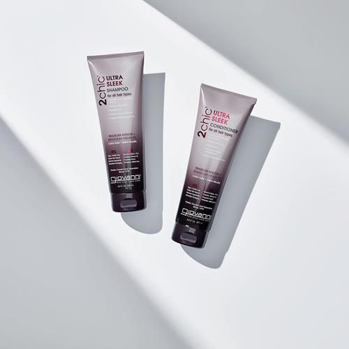 Giovanni Shampoing Ultra-Lissant 2Chic - Phyto-Kératine Brésilienne et Huile d'Argan Marocaine, Formule Anti-Frisottis, Noix de Coco, Beurre de Karité, Pro-Vitamine B5, Sans Danger pour Cheveux Colorés, Sans Parabènes - 710 ml