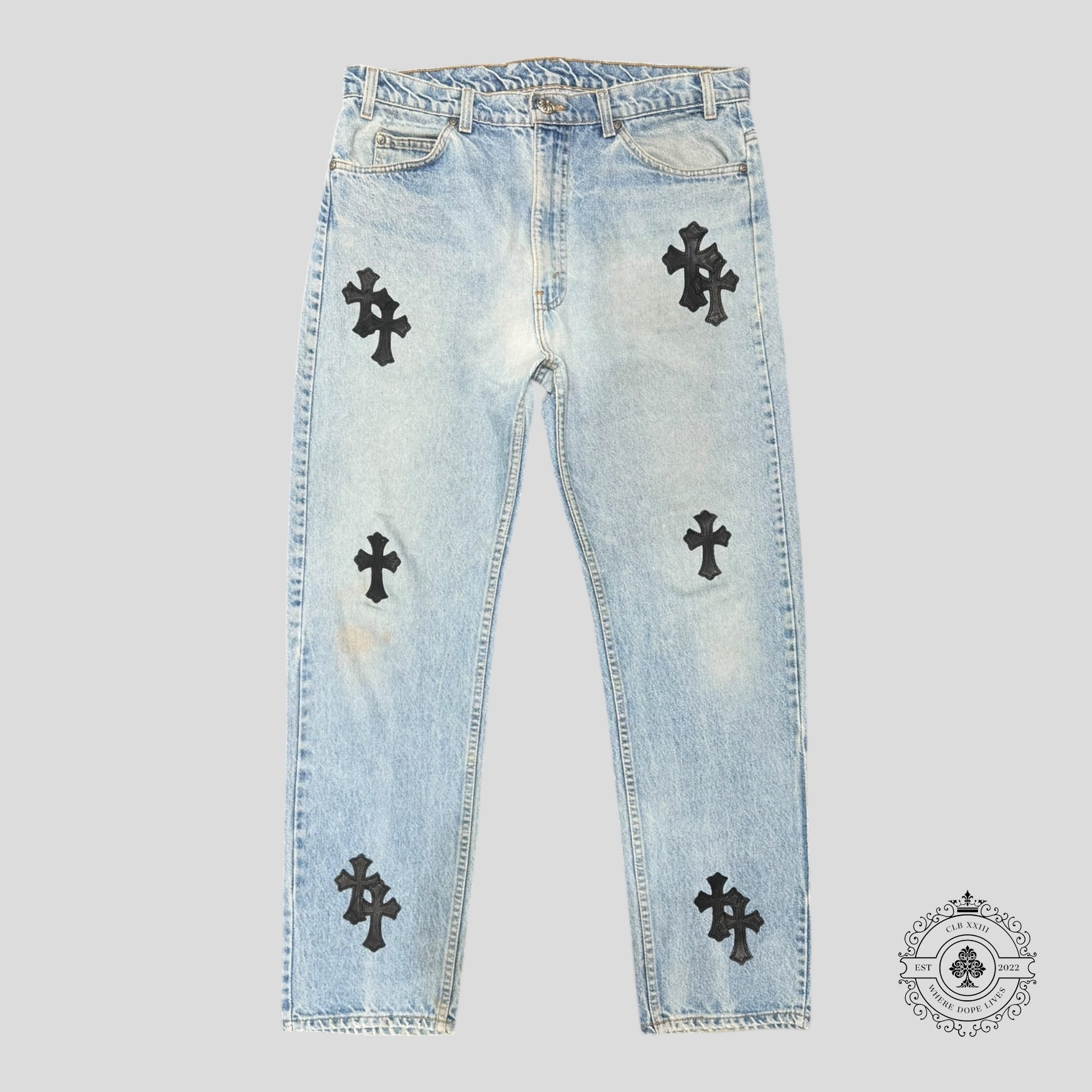 Jean Levis Chrome Hearts à patchs croix