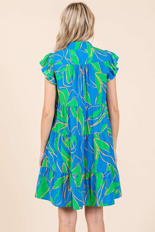 Nouvelle robe courte étagée à imprimé feuilles d'été et manches à volants – Motif feuilles frais et léger avec des manches à volants féminines