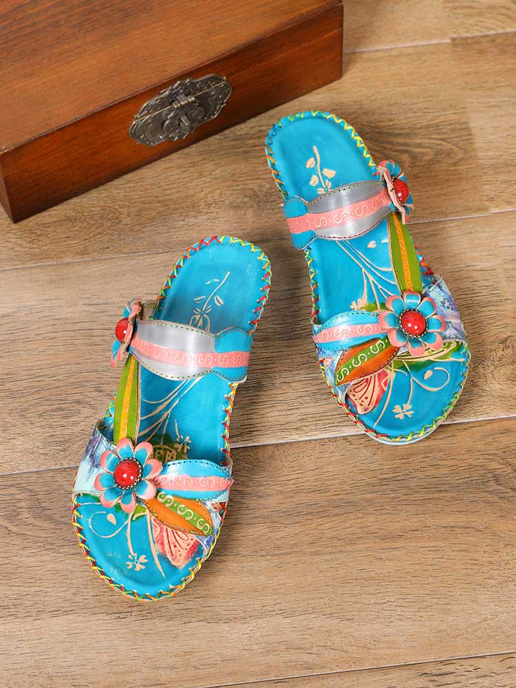 Sandales Gwen à motif floral en relief