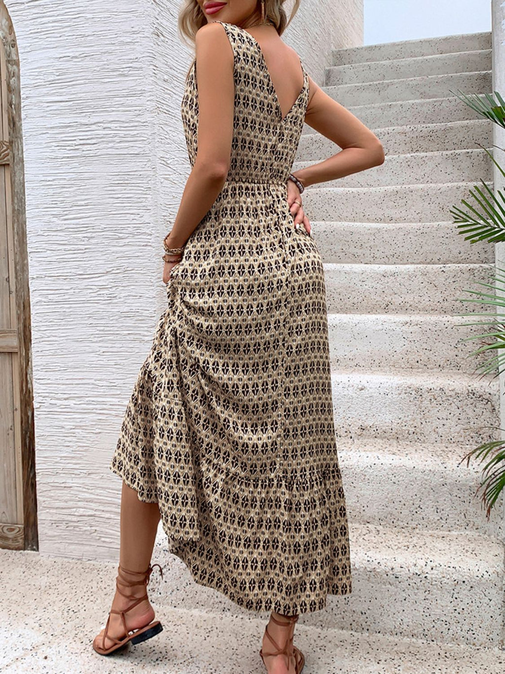Robe midi vintage imprimée à col en V, nouée à la taille, légère, tendance et élégante pour femme