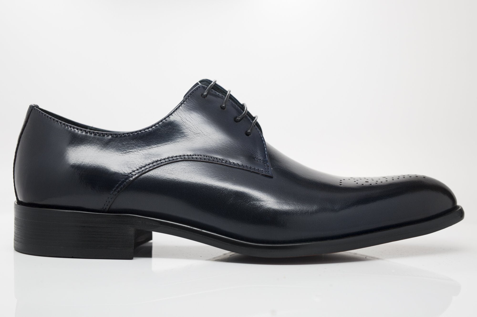 Carrucci Burnished Calfskin Oxford - Navy