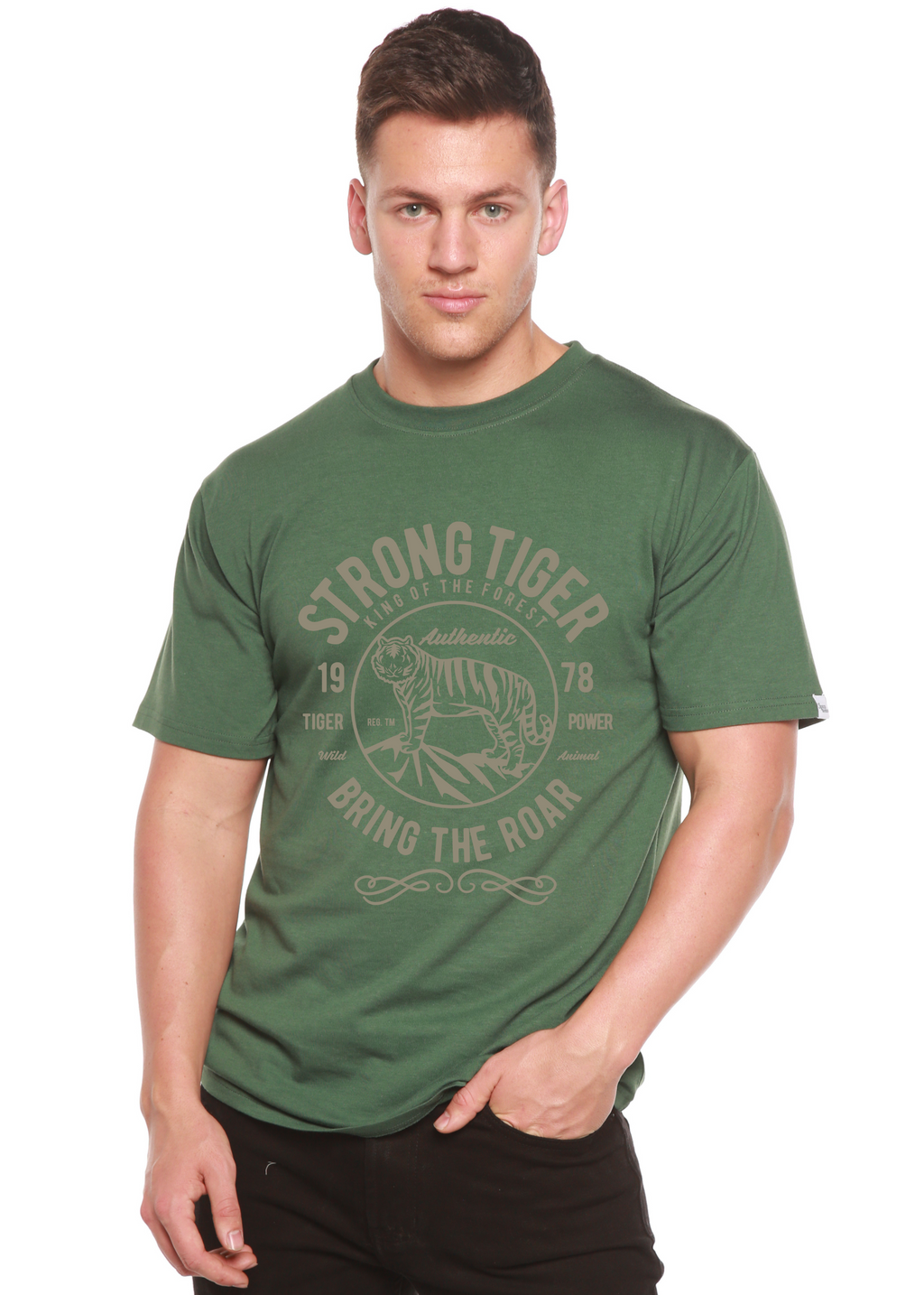 T-shirt à manches courtes et motif graphique Strong Tiger Spun Bamboo® en viscose de bambou/coton biologique pour homme