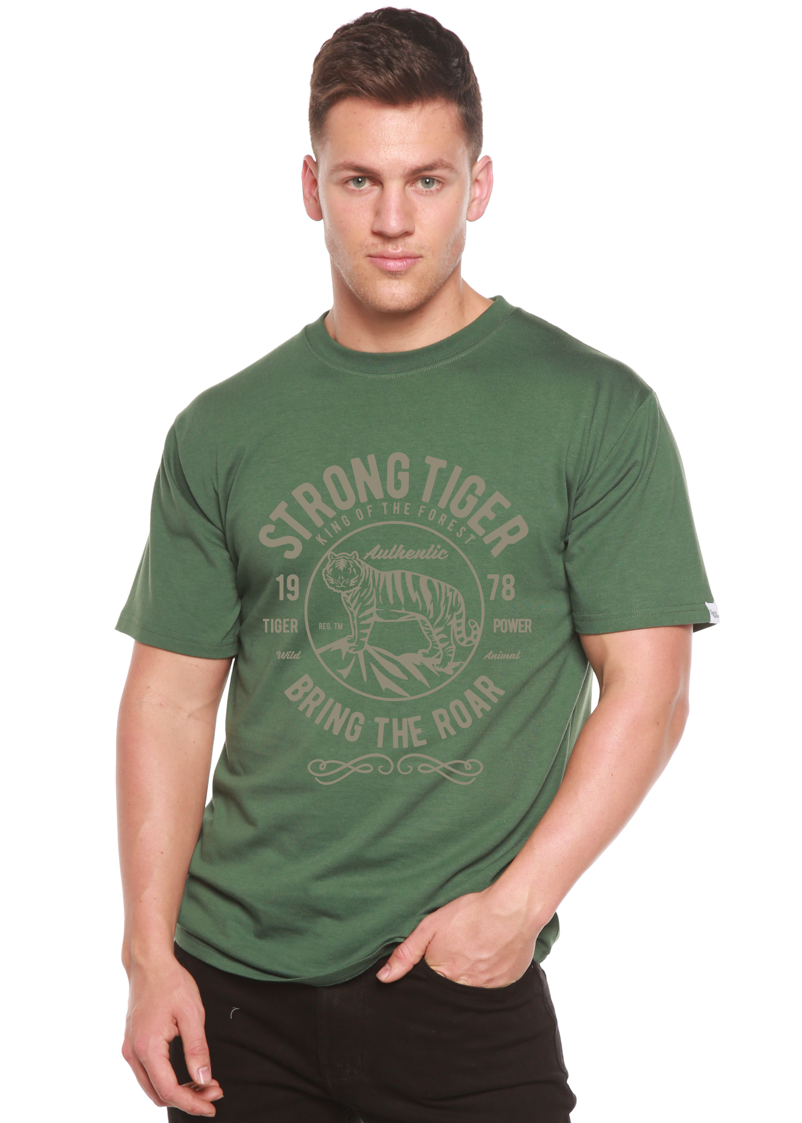 T-shirt à manches courtes et motif graphique Strong Tiger Spun Bamboo® en viscose de bambou/coton biologique pour homme