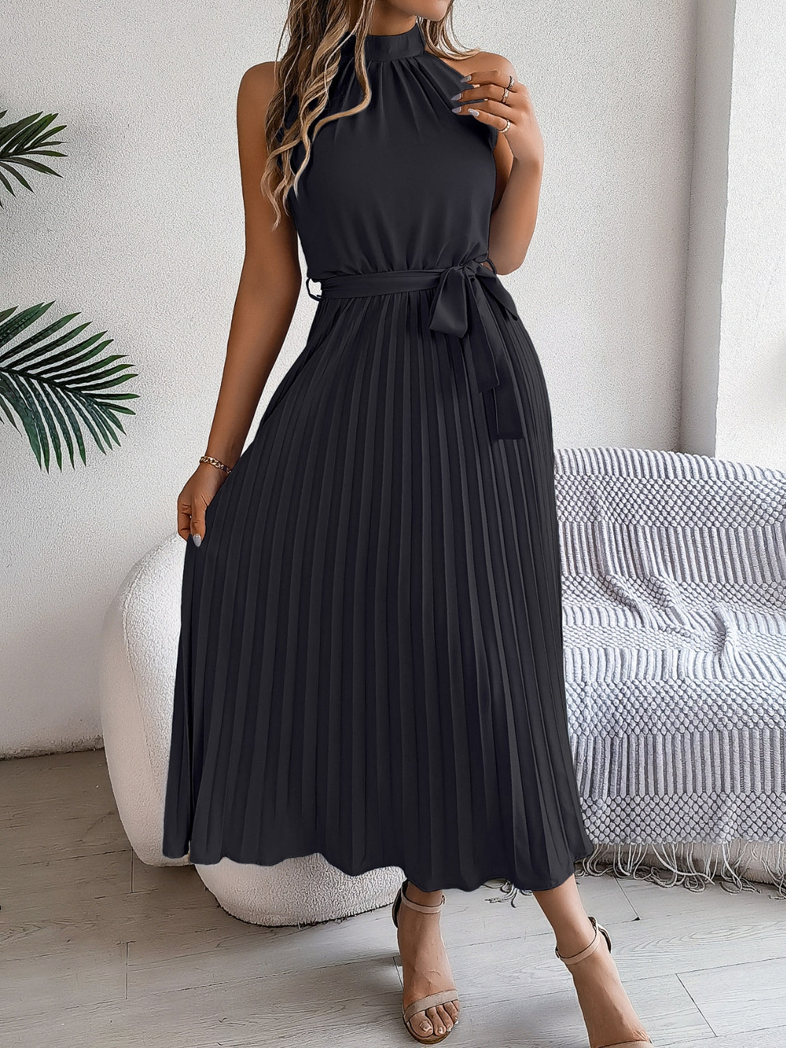 Jolie Robe Midi Rose sans Manches Élégante & Fluide pour Filles Magnifique Design