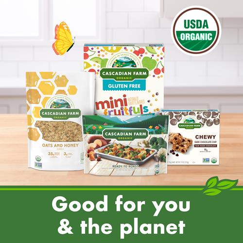 Céréales granola biologiques aux fruits et noix Cascadian Farm, sachet refermable, 311 g.