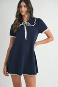 Mini-robe pour femme en maille fine à col volanté – Mini-robe volantée, Robe en maille fine, Robe à col, Mini-robe féminine, Robe en maille chic