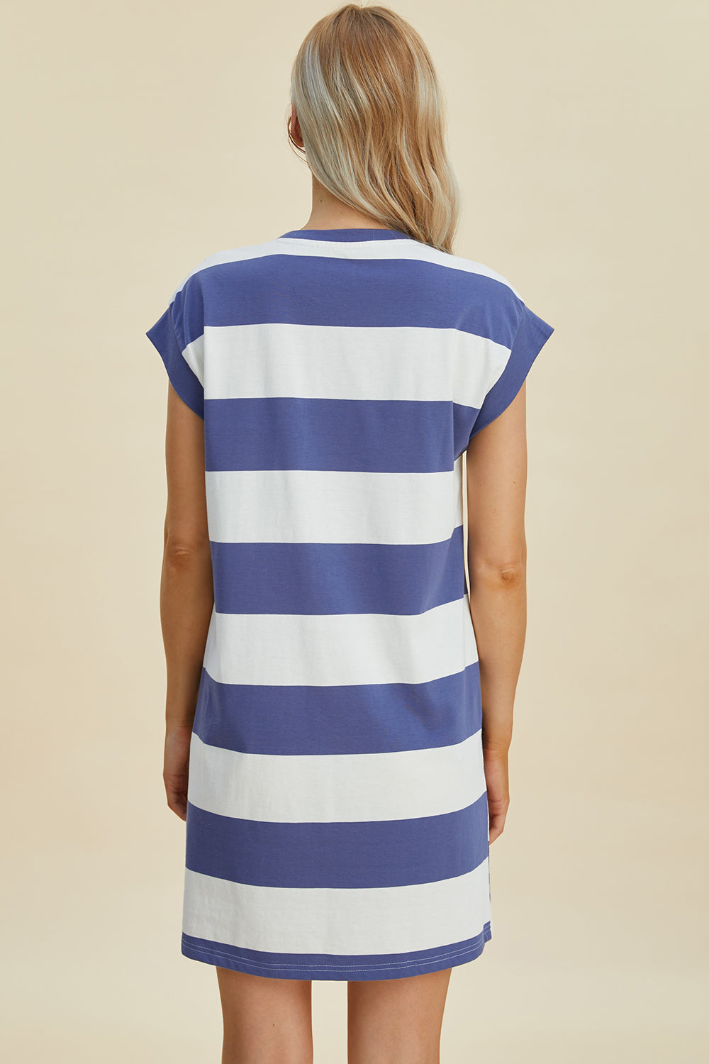 Robe mini rayée à col rond et manches courtes pour femme – Robe mini rayée, Robe à col rond taille standard, Robe à manches courtes confortable, Robe rayée chic, Robe mini flatteuse, Robe décontractée de tous les jours, Robe rayée polyvalente