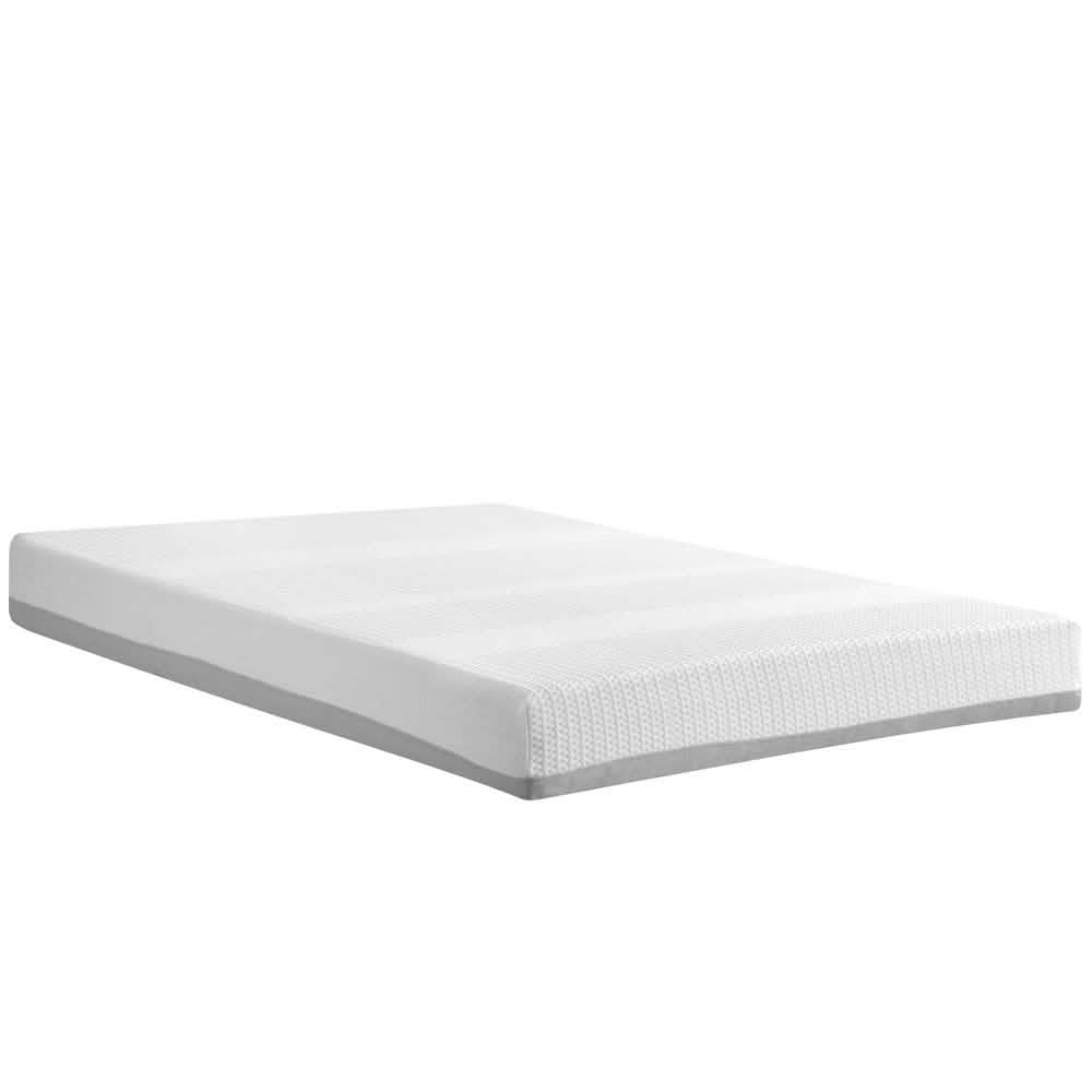 Matelas de 15 cm avec technologie de gel rafraîchissant et spatiale