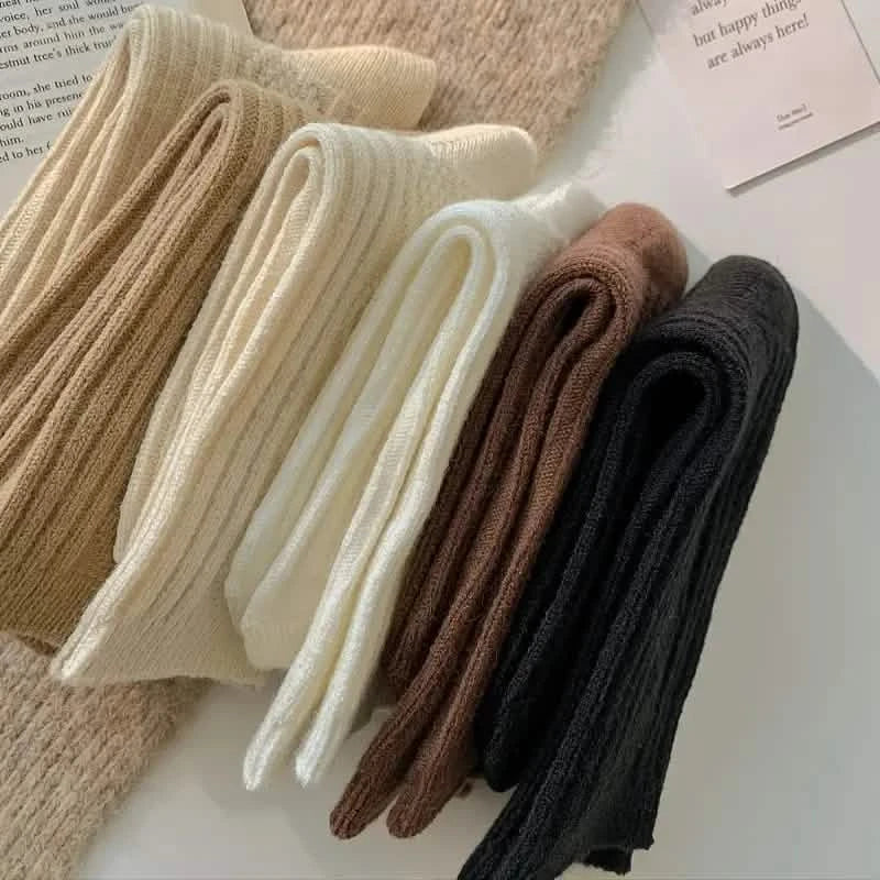 Lot de 6 paires de chaussettes épaisses et chaudes de couleur crème