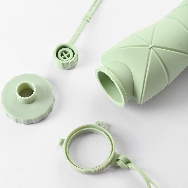 600 ml gourde pliable en silicone grande capacité, gourde de sport légère, tasse d'eau portable pour voyage en extérieur, bouteille d'eau pliable en silicone, gourdes pliables en silicone pour le voyage, conception facile à transporter