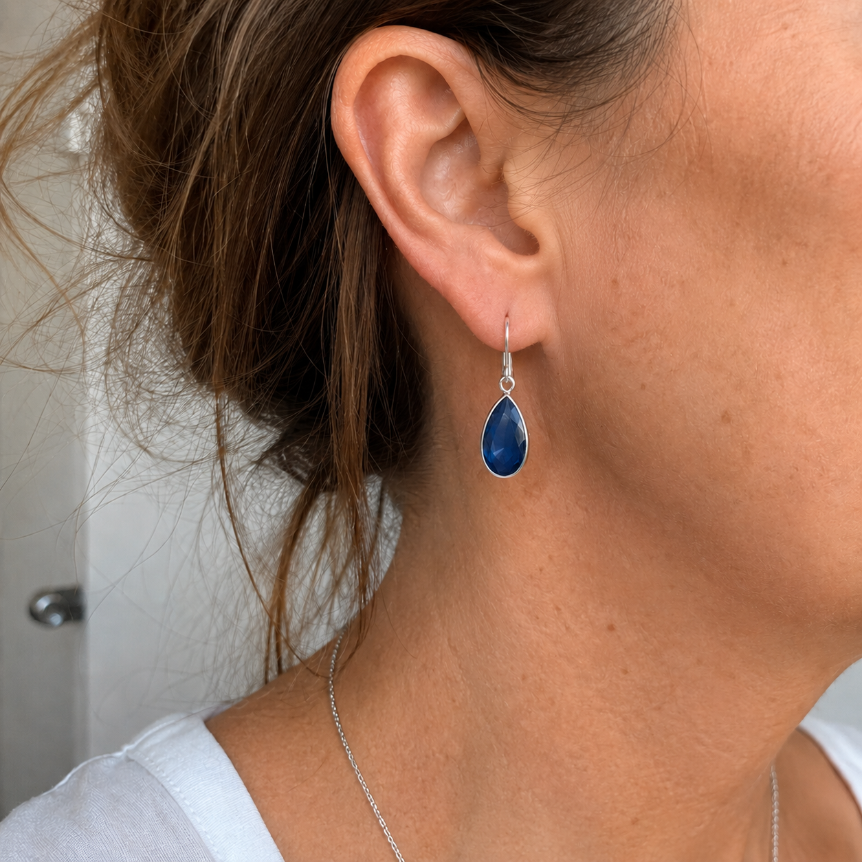 Boucles d'oreilles pendantes en quartz hydro bleu