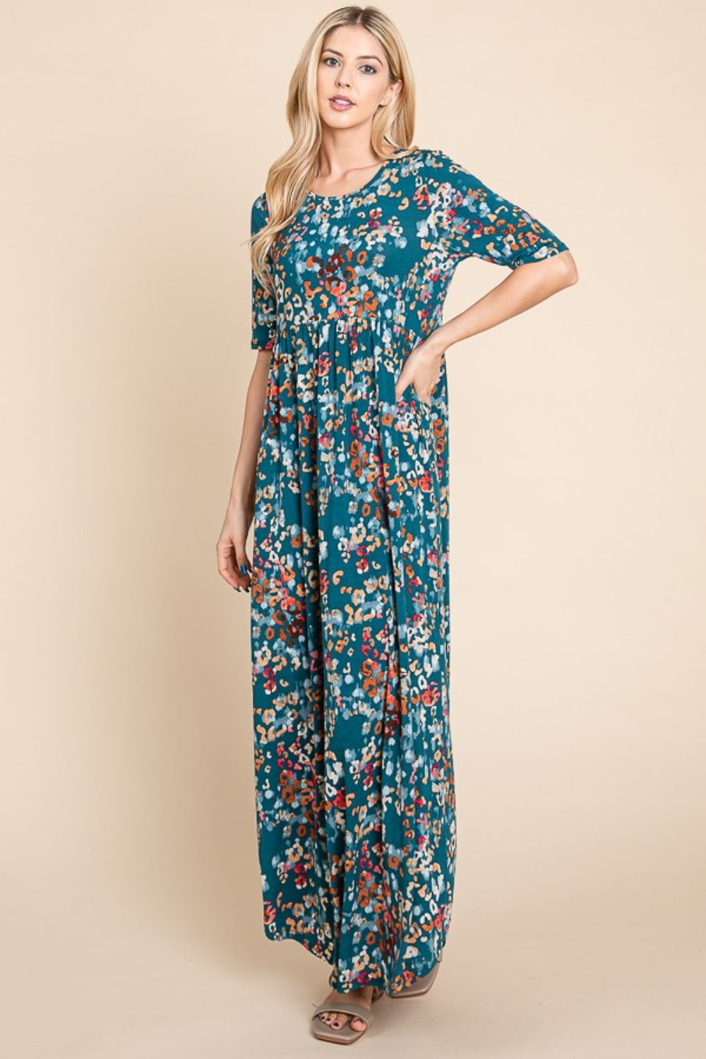 Robe longue froncée imprimée pour femme – Robe longue froncée flatteuse, Robe longue imprimée confortable, Robe longue fleurie chic, Robe longue froncée élégante, Robe longue élégante, Robe imprimée polyvalente, Mode confortable